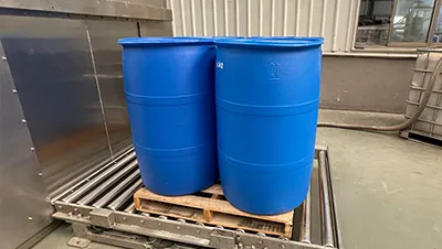 Línea automática de envasado para tambores sobre palet e IBCs