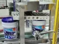 Taponadora automática y prensa de tapas